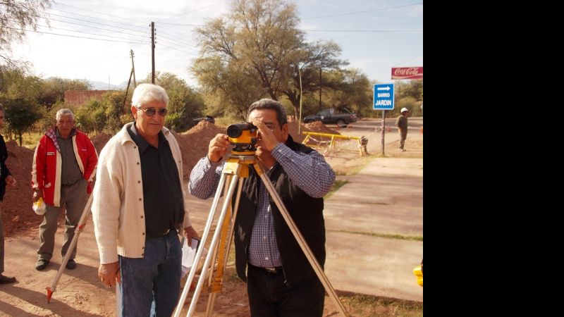 Avanza la obra de renovación de cañería colectora de efluentes de cloacas