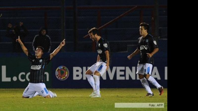 Racing vuelve con un valioso empate ante Montevideo Wanderers