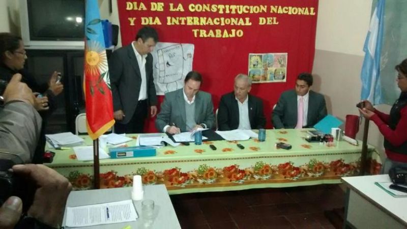 Convenio con Concejos Deliberantes de Santa María y San José