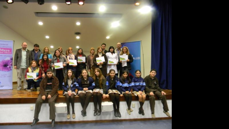 Entregaron certificados libres de humo de tabaco a instituciones