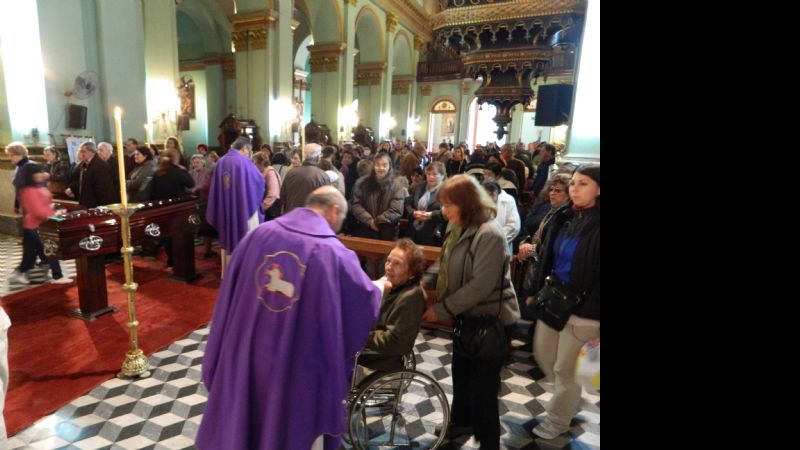 La comunidad catamarqueña despidió con emoción y gratitud al Padre Carlos Orellana