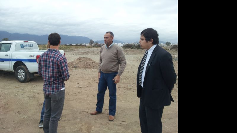 PROCREAR: Nóblega y López Rodríguez recorrieron los terrenos de Valle Chico