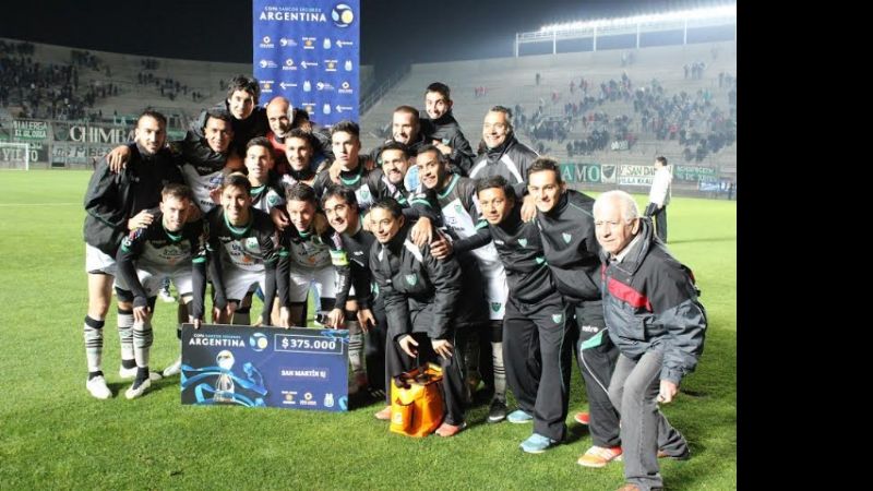 San Martín (SJ) eliminó por penales a Estudiantes (BA)