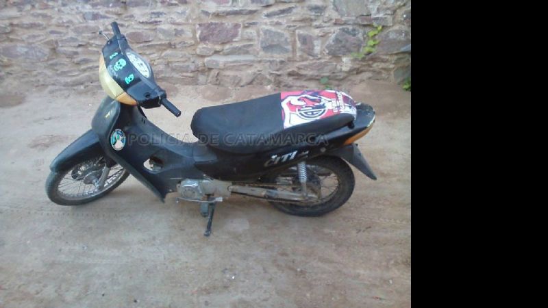 Secuestran una moto y otros elementos en La Paz