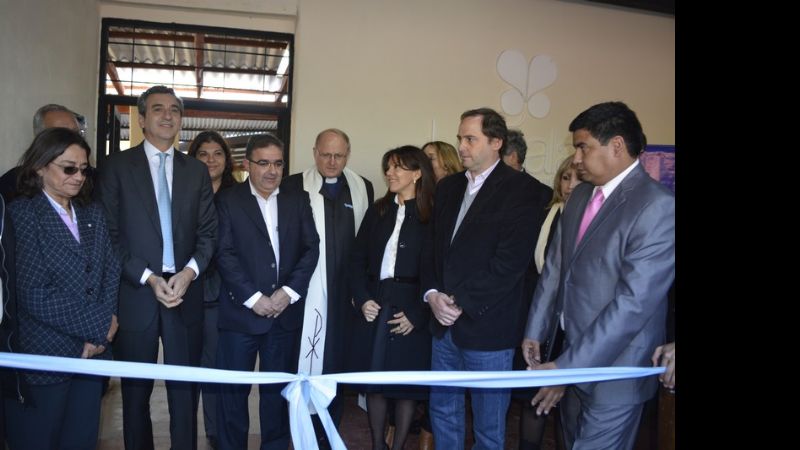 El Obispo bendijo y entronizó una imagen del Corazón de Jesús en el Centro Integral “La Sala”