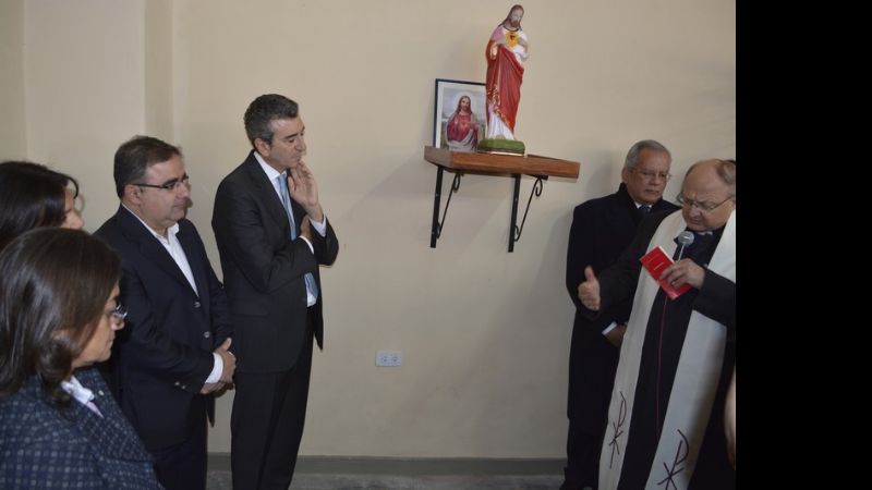 El Obispo bendijo y entronizó una imagen del Corazón de Jesús en el Centro Integral “La Sala”