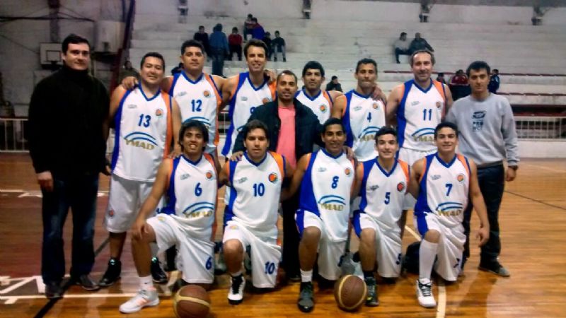 “Divina” gloria: Invictos, se consagraron tricampeones