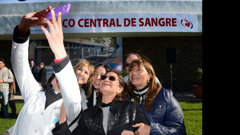 Lucía inauguró el Banco Central de Sangre