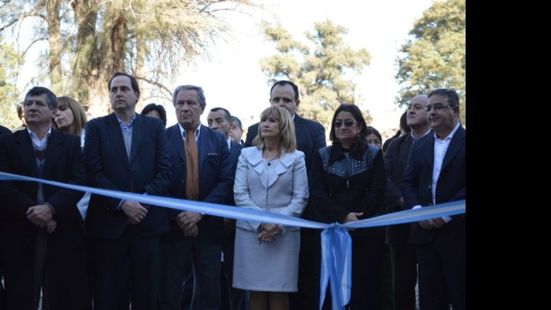 Mera junto a Corpacci en la inauguración del Banco Central de Sangre