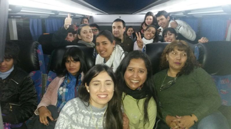Un total de 200 alumnos y docentes viajaron a la Capital Federal