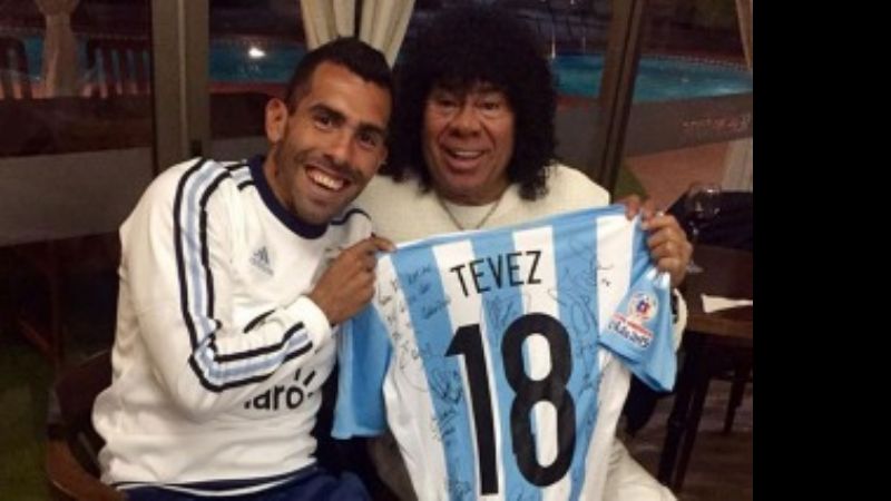 La “Mona” Jiménez está en Chile para alentar a la Selección