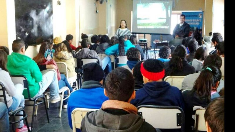 Charla sobre educación sexual en Huillapima