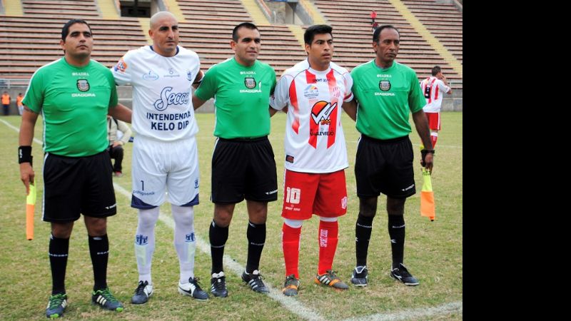 Bella Vista-Villa Cubas y Talleres-Policial, el domingo a las 16 hs.