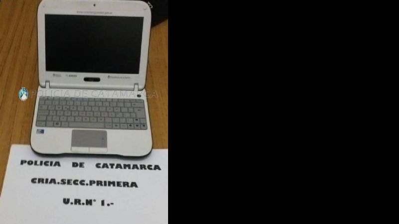 Demora de un adolescente por el robo de una netbook