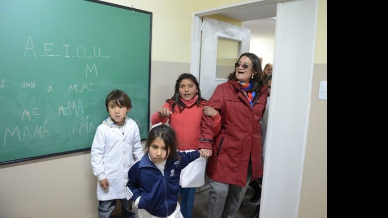 La Gobernadora visitó Andalgalá y habilitó refacciones en escuelas rurales