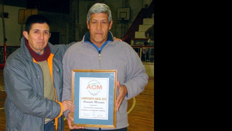 El Maxibasquetbol largó el Anual con “Homenaje a ‘Larguirucho’ Miranda”