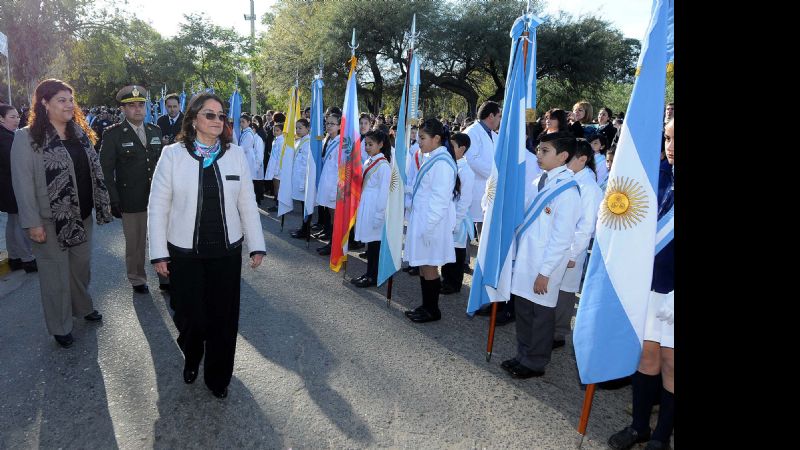 Lucía presidió el acto de homenaje a Belgrano