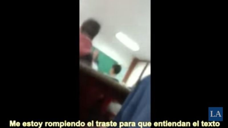 Video: una profesora "sacada" insultó a sus alumnos