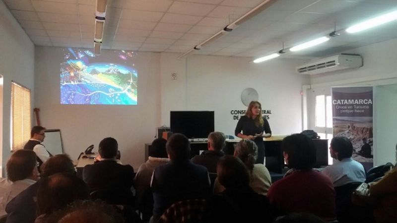 Disertaron sobre Ecosistemas Microbianos extremos en la Puna Catamarqueña