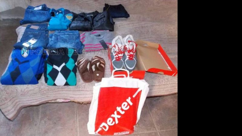 Cuatro detenidos con elementos robados