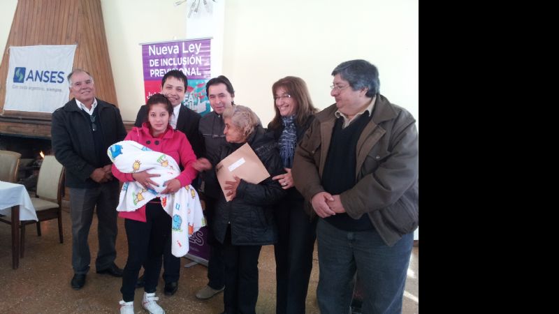 Nóblega entregó nuevas jubilaciones por moratoria