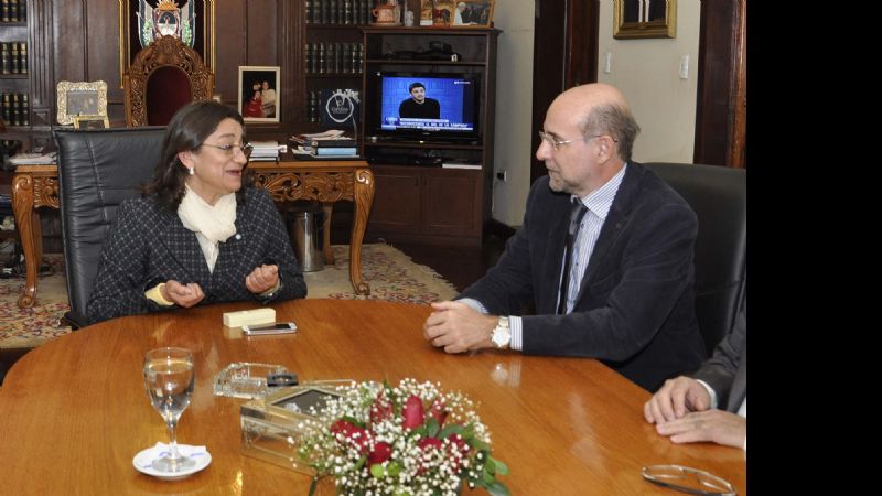 Lucía recibió al rector de la UNCa.