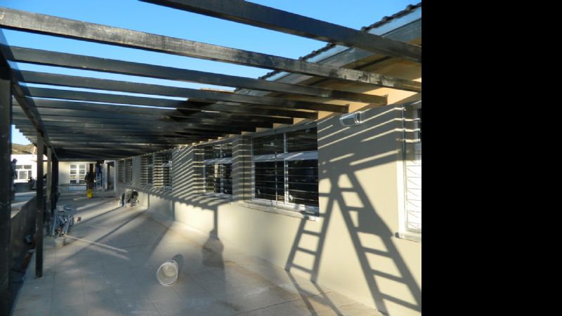 Ultiman detalles en la obra de la Escuela N° 20 de Pomán