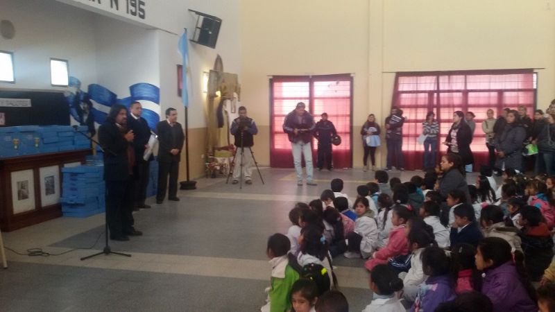 El Manual de Ciencias Sociales gratuito ya está en seis escuelas