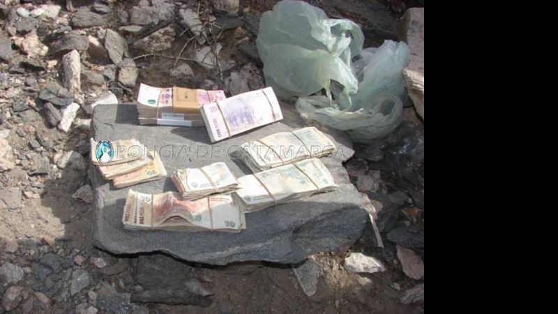 Encuentran $50.000 enterrados en Santa María