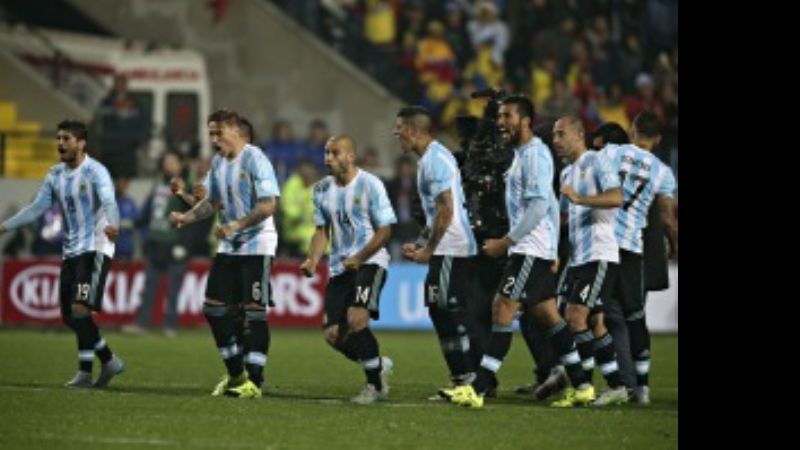 Argentina a “semis” por penales, tras dominar todo el partido