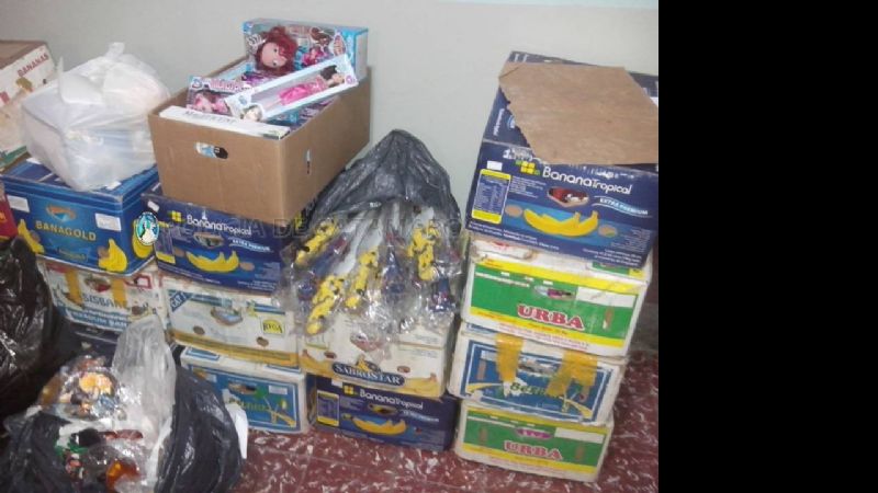 Les secuestran a foráneos gran cantidad de juguetes y ropa