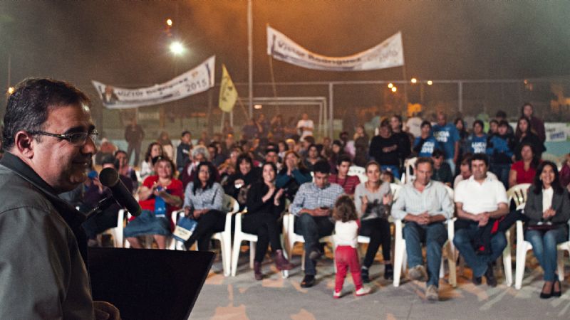 Se inauguró la nueva cancha de césped sintético del Barrio San Ramón