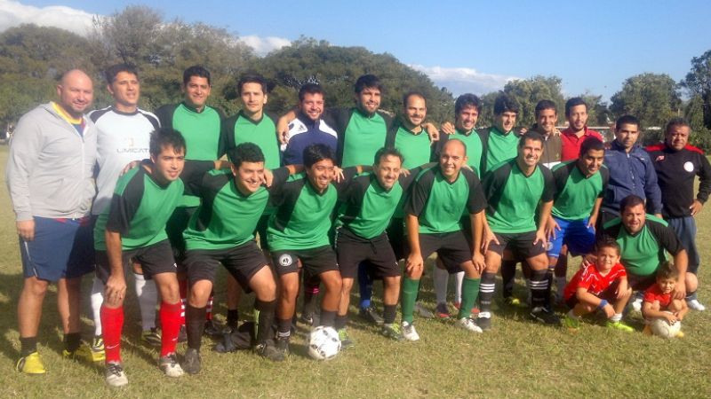 Médicos/Kinesiólogos siguen arriba a fuerza de goles