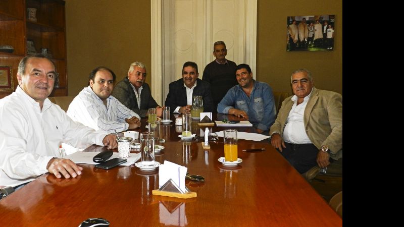 Olveira se suma al acuerdo provincial de cara al proceso electoral