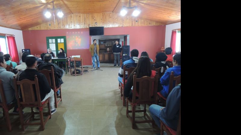 Foro “Modelos políticos en disputa” en La Puerta