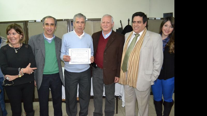 Homenaje a empleados legislativos con 30 años de servicio