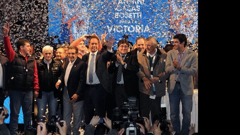 Lucía junto a Scioli en La Rioja