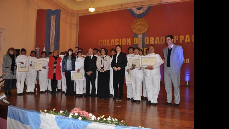 22 enfermeras del interior recibieron su título universitario