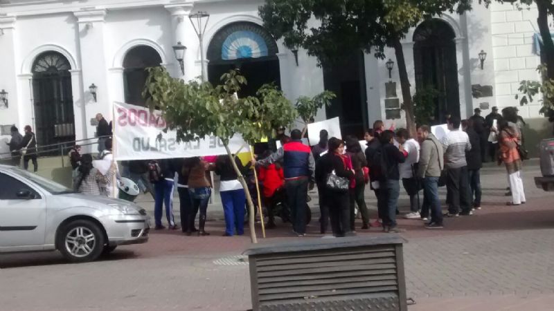 Respuesta inmediata a enfermeros en Casa de Gobierno