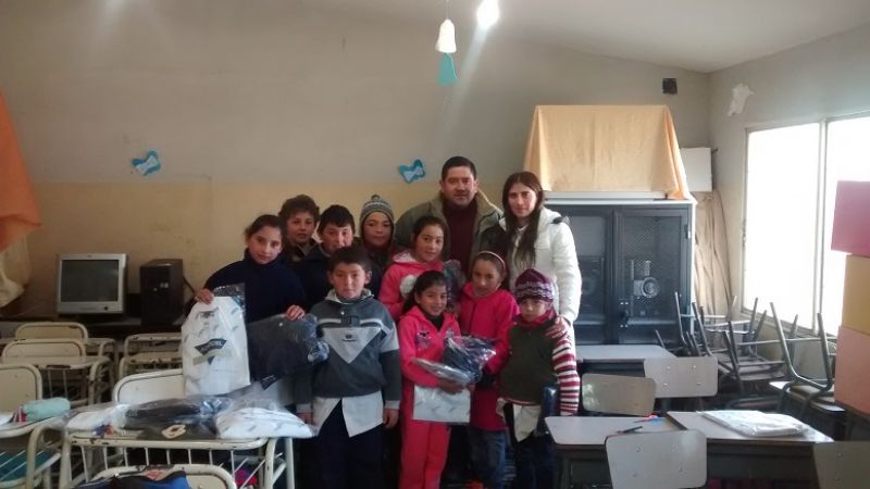 Visita a la escuela de Los Pedraza