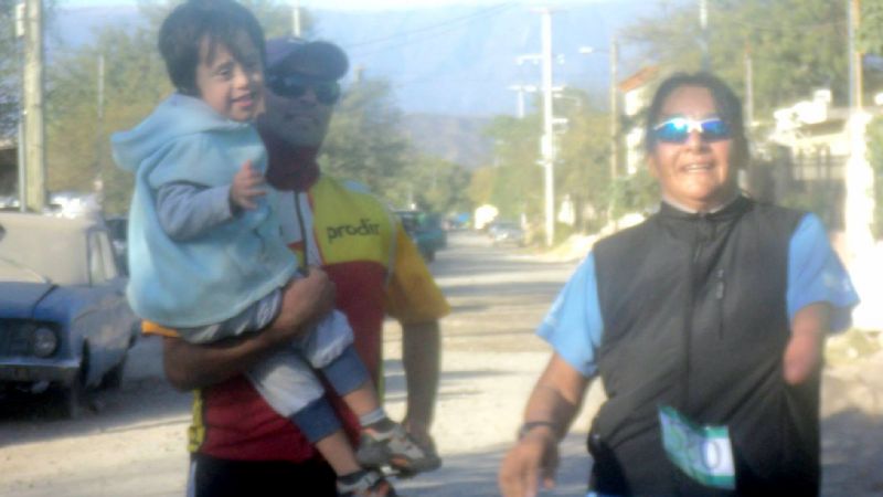 Importante demostración de los atletas en apoyo a Francisquito