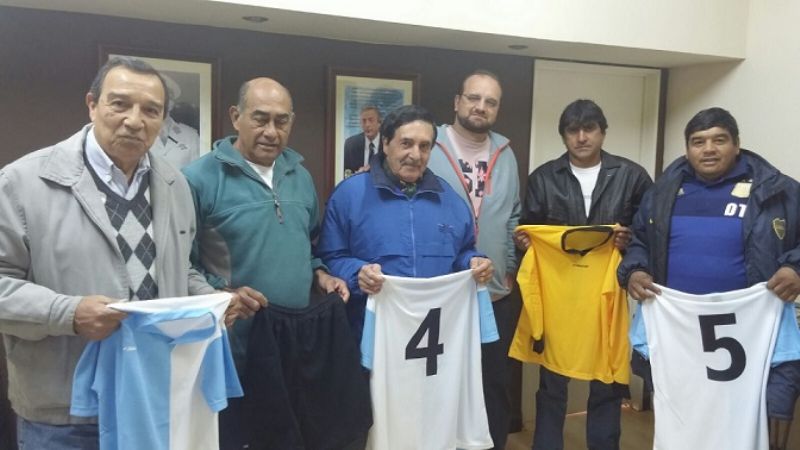 Deportes con indumentaria para Maderera