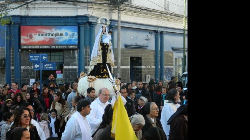 Con misa y procesión, culminaron las fiestas de la Virgen del Carmen