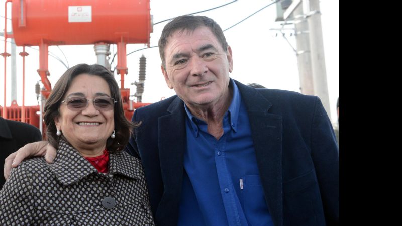 Molina con Lucía en la inauguración del transformador en Polcos