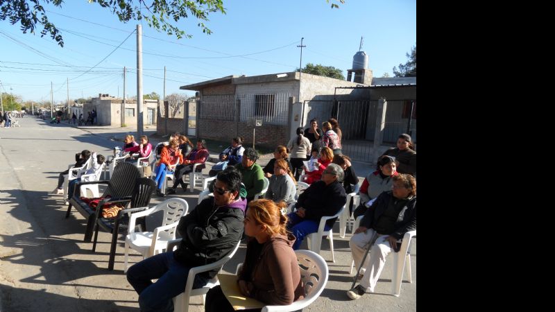 “Ramón Carrillo” acompañó a la precandidata a concejal Norma Quinteros