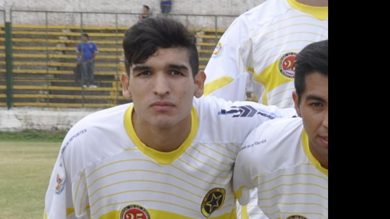 Policial llegó a la punta y Estudiantes salió “de pobre”