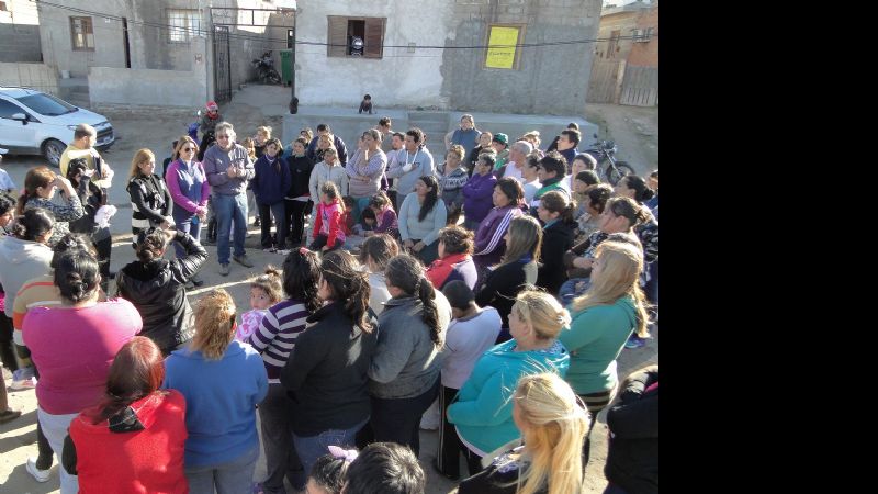 Jalil visitó el barrio Parque Norte