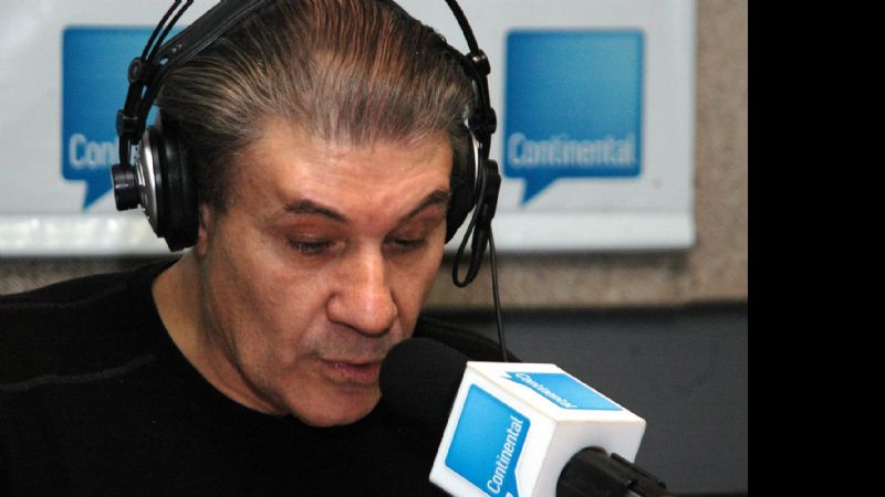 "Apoyo y solidaridad" a Víctor Hugo tras el allanamiento a su casa