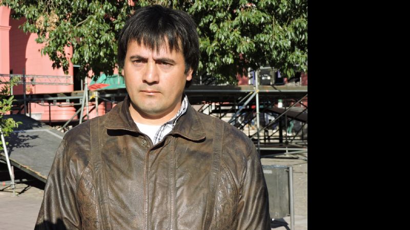 Padre de familia pide trabajo