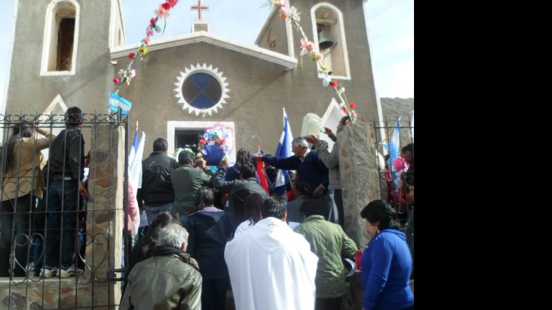 León Mendoza participó de la Fiesta Patronal en La Hoyada